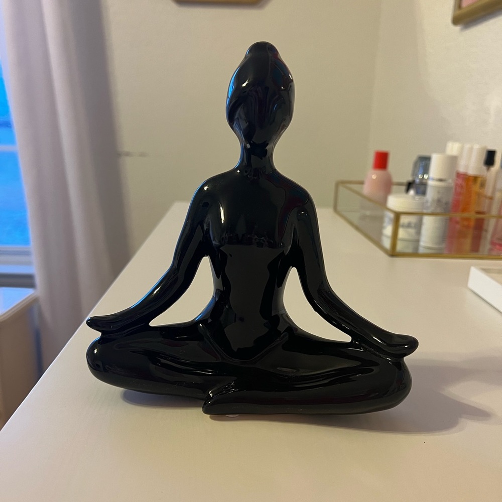 Namaste Statue